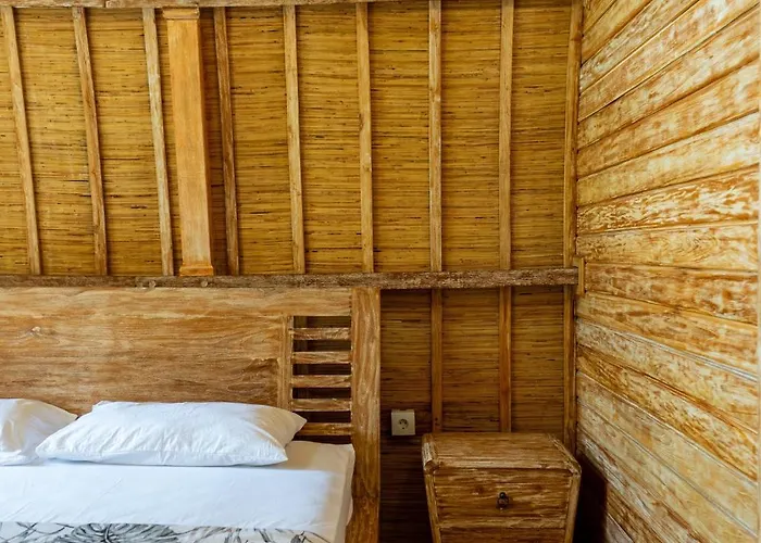 ゲストハウス Puri Sekar Bali 3*