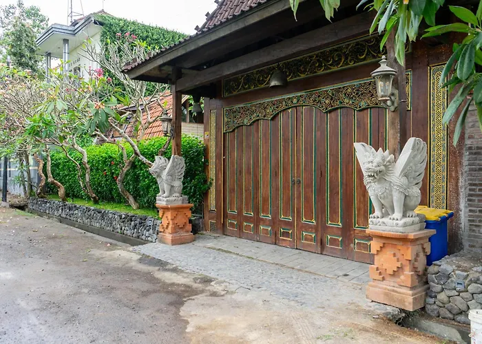 Puri Sekar Bali 3* デンパサール